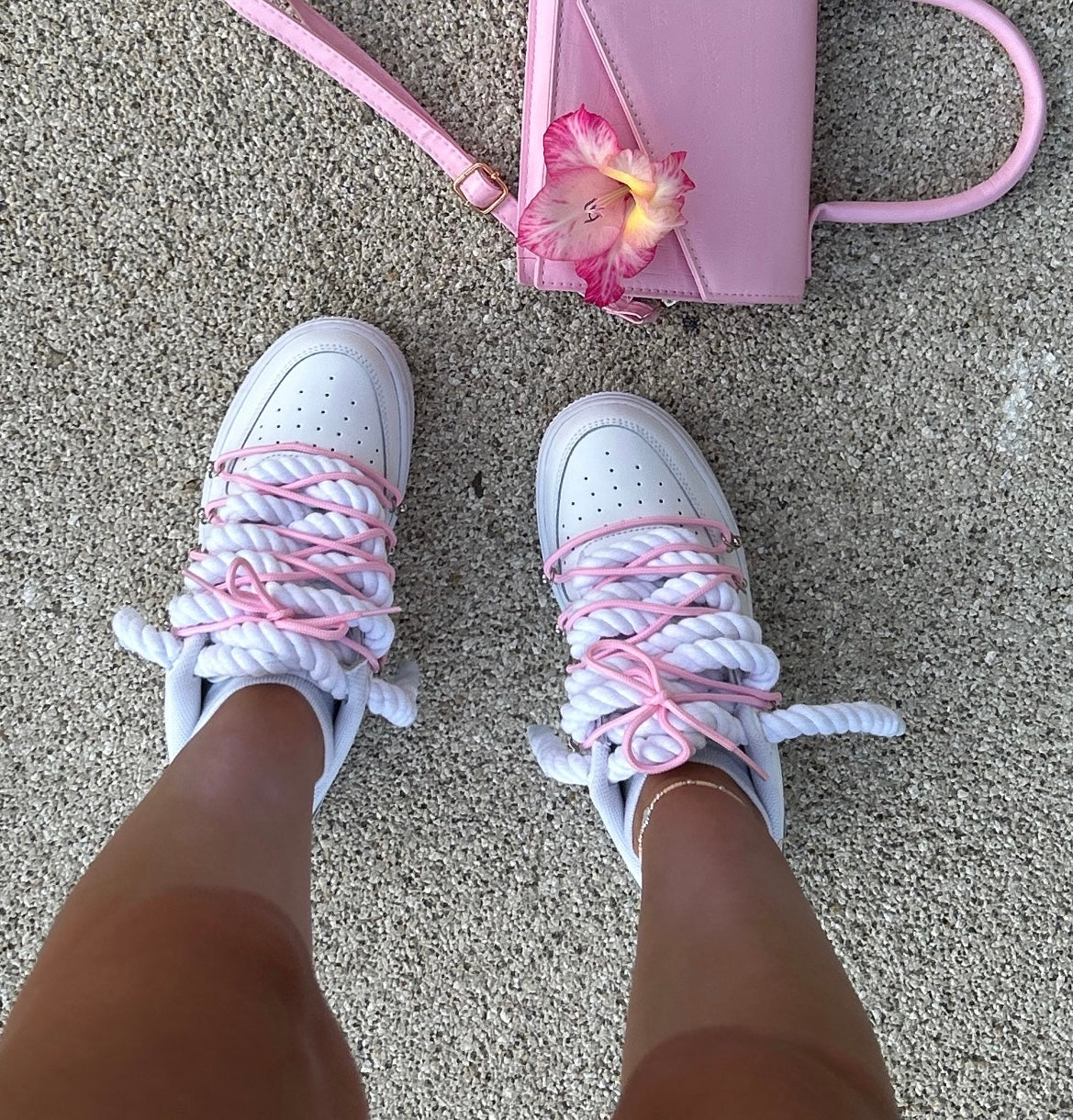 Double laced Air Force 1‘07 pink