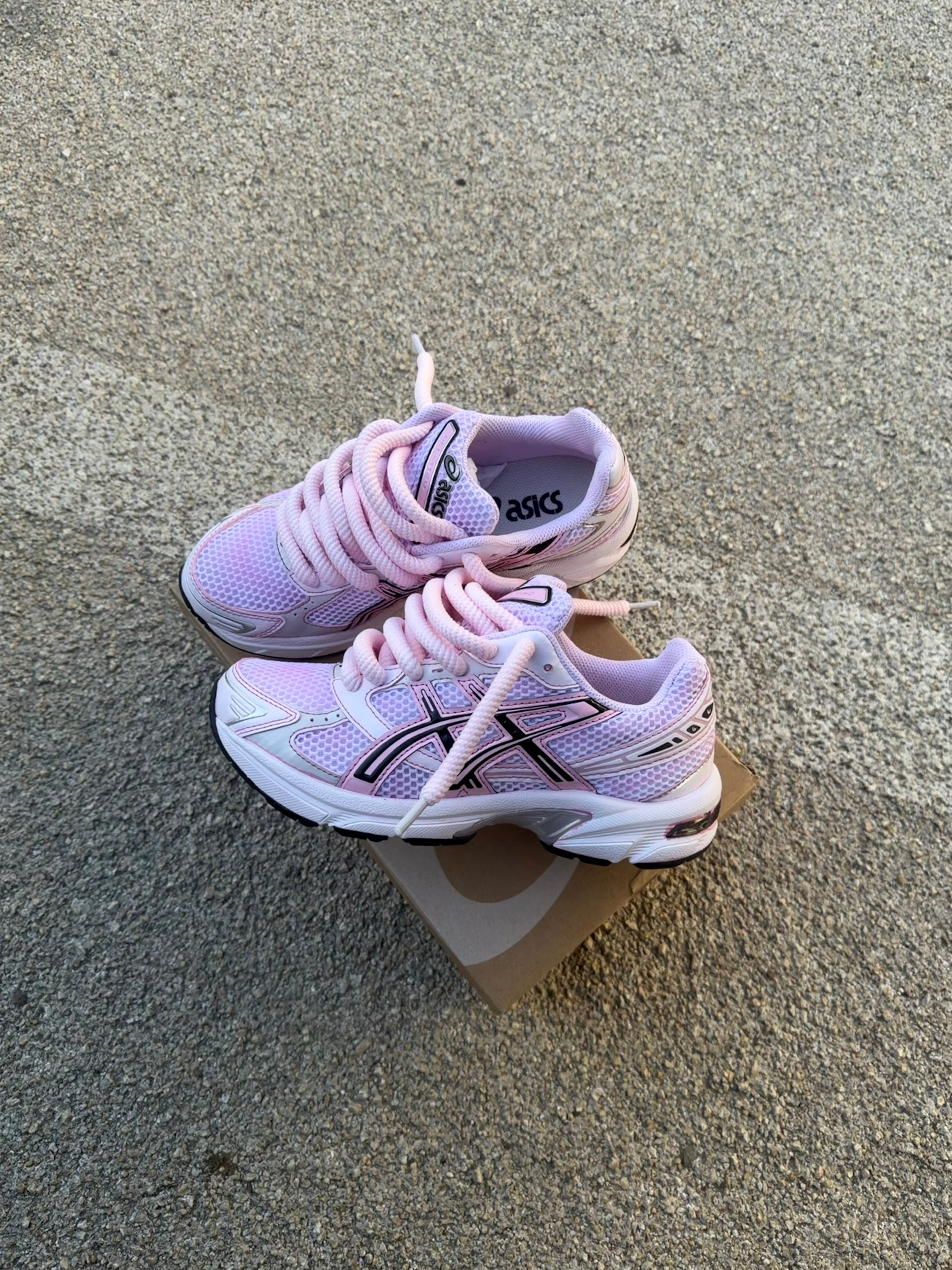 Asics 1130 pink