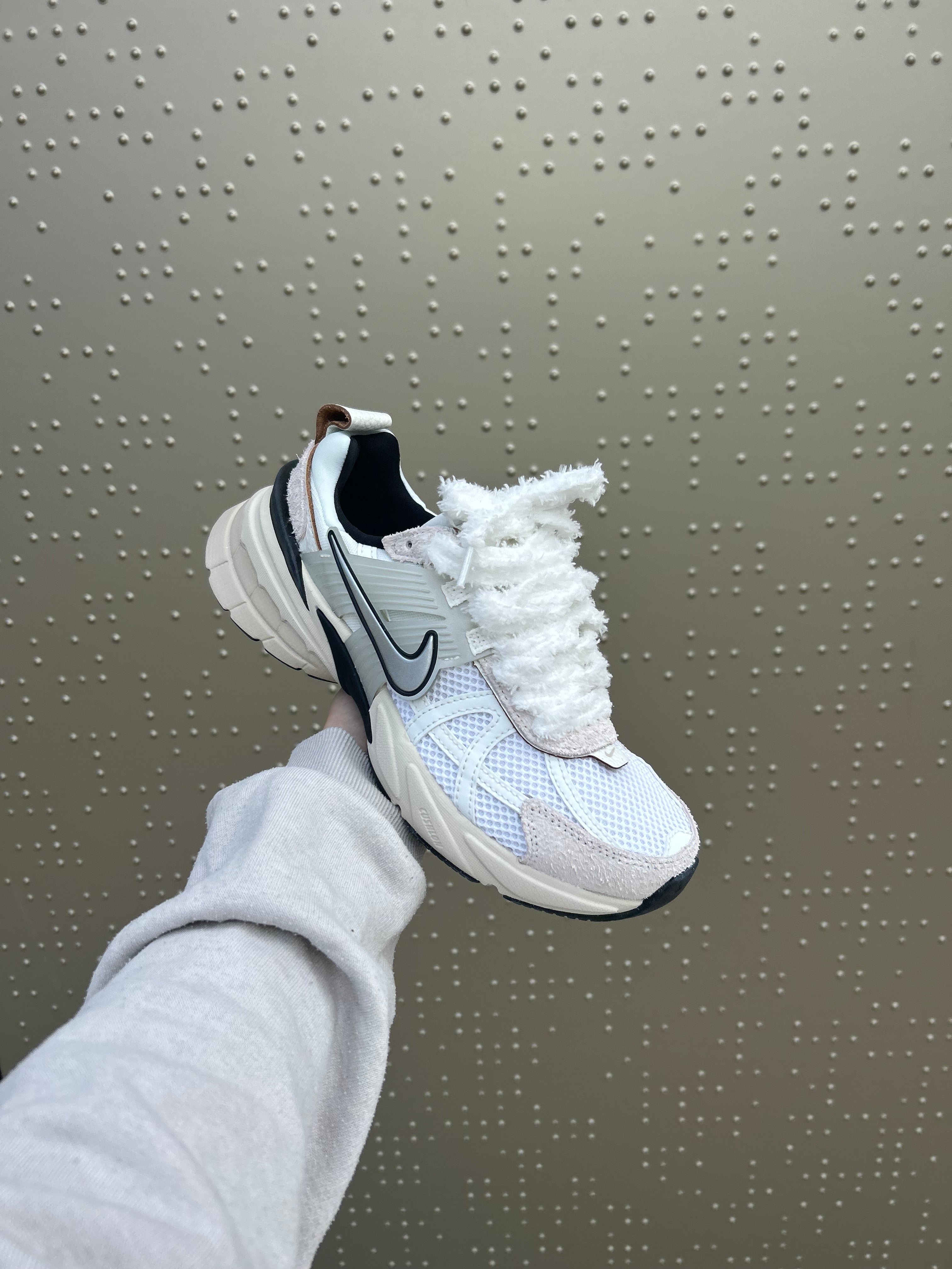 Fuzzy Laces
